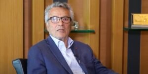 المقدسي: فرقٌ شاسع بين من له قيمة ومن له ثمن