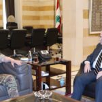 سلام عرض وقائد الجيش للأوضاع في الجنوب ومساعي تثبيت وقف إطلاق النار