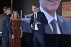 من باريس إلى العالم: «تكريم» تحتفي بـ15 عاماً من الإنجاز العربي